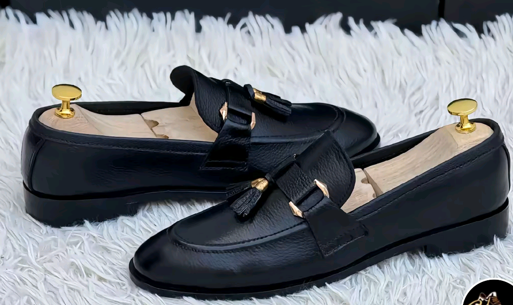 (BLACK MILLED) LEATHER SHOE⚜️